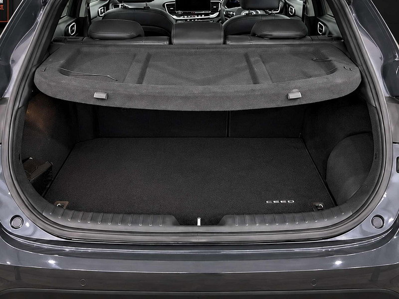 Kia XCeed 1.6 XCeed 4 PHEV Semi-Auto 5dr 5dr Automatic 2026