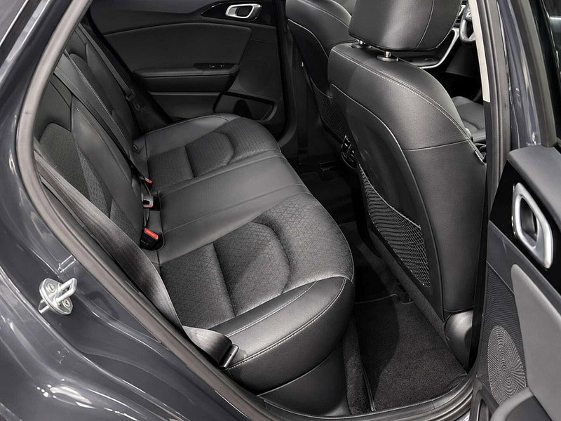 Kia XCeed 1.6 XCeed 4 PHEV Semi-Auto 5dr 5dr Automatic 2026