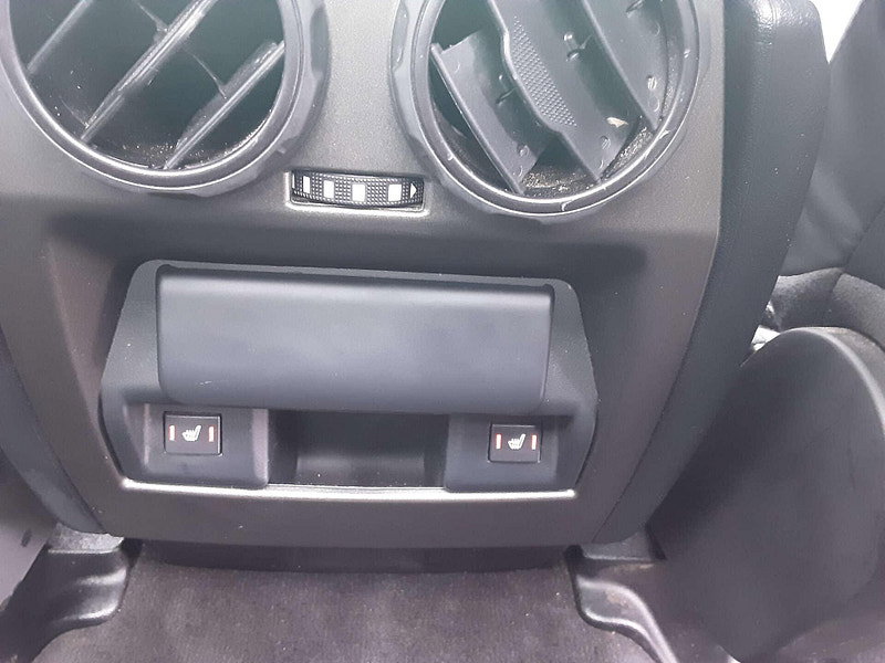 Land Rover DISCOVERY 3.0 Discovery Landmark SDV6 Auto 4WD 5dr 5dr Automatic 2026
