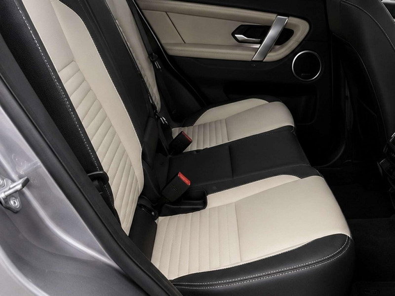 Land Rover Discovery Sport 1.5 Discovery Sport R-Dynamic HSE P300e Auto 4WD 5dr 5dr Automatic 2026