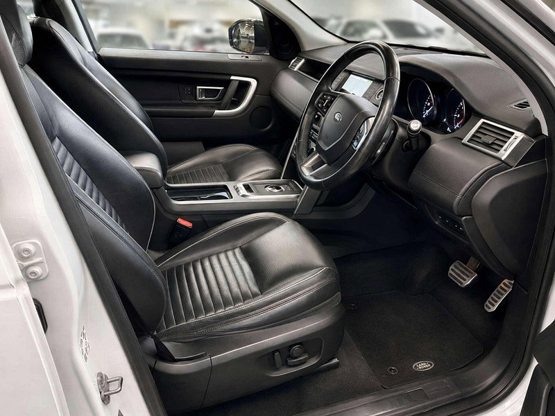 Land Rover Discovery Sport 2.0 Discovery Sport HSE Dynamic Luxury TD4 Auto 4WD 5dr 5dr Automatic 2026