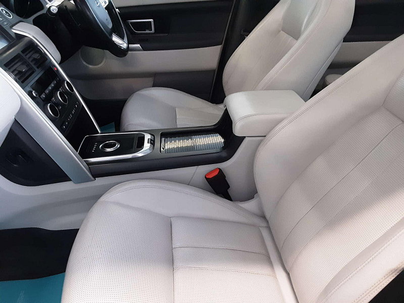 Land Rover Discovery Sport 2.0 Discovery Sport HSE TD4 Auto 4WD 5dr 5dr Automatic 2026