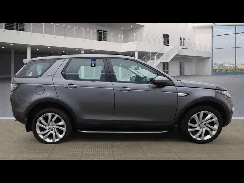 Land Rover Discovery Sport 2.0 Discovery Sport Luxury HSE TD4 4WD 5dr 5dr Manual 2026