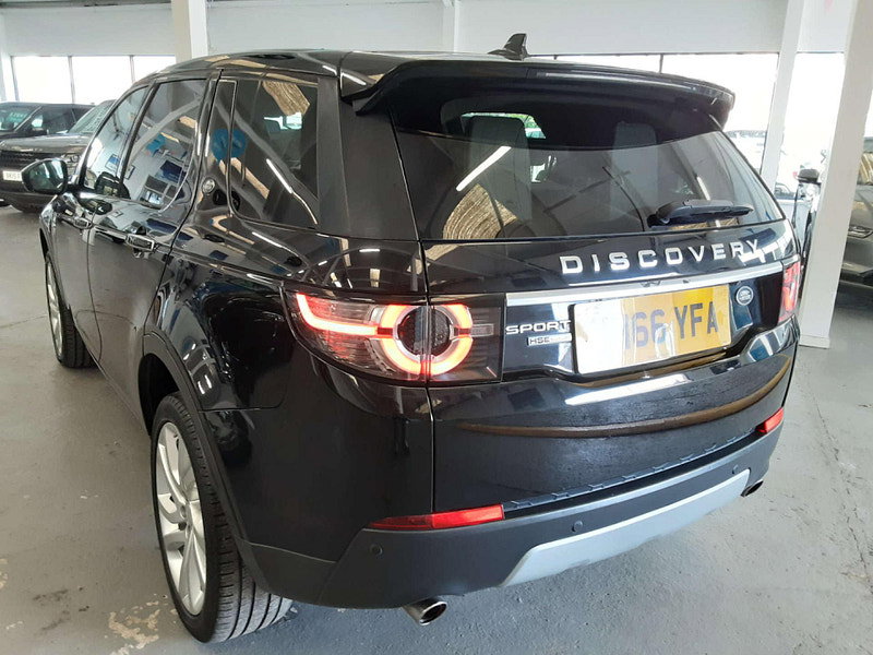 Land Rover Discovery Sport 2.0 Discovery Sport Luxury HSE TD4 Auto 4WD 5dr 5dr Automatic 2026