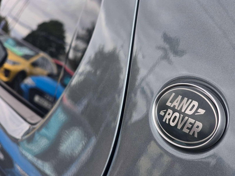Land Rover Discovery Sport 2.0 Discovery Sport Luxury HSE TD4 Auto 4WD 5dr 5dr Automatic 2026