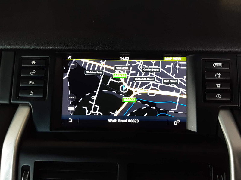 Land Rover Discovery Sport 2.2 SD4 SE Tech Auto 4WD Euro 5 (s/s) 5dr 5dr Automatic 2026