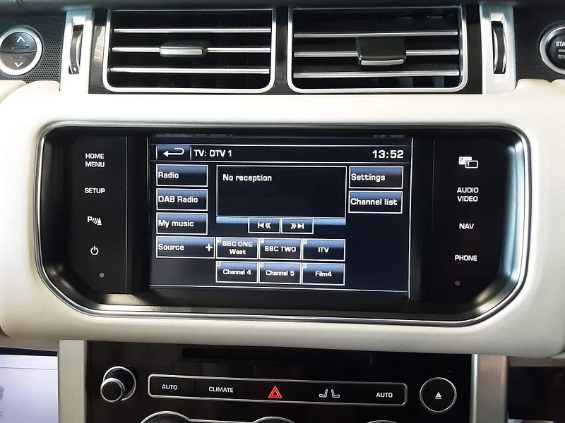 Land Rover Range Rover 3.0 TD V6 Vogue SE Auto 4WD Euro 5 (s/s) 5dr 5dr Automatic 2026