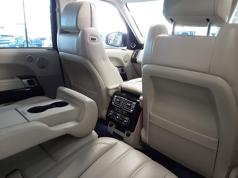 Land Rover Range Rover 3.0 TD V6 Vogue SE Auto 4WD Euro 5 (s/s) 5dr 5dr Automatic 2026