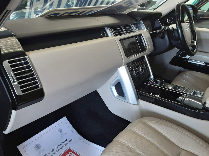 Land Rover Range Rover 3.0 TD V6 Vogue SE Auto 4WD Euro 5 (s/s) 5dr 5dr Automatic 2026