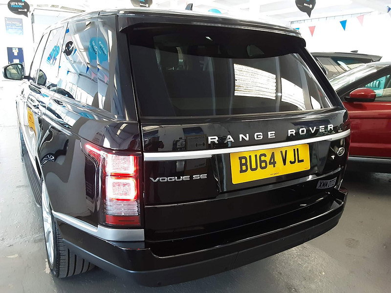 Land Rover Range Rover 3.0 TD V6 Vogue SE Auto 4WD Euro 5 (s/s) 5dr 5dr Automatic 2026