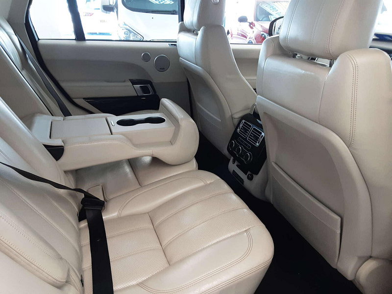 Land Rover Range Rover 4.4 Range Rover Vogue SDV8 Auto 4WD 5dr 5dr Automatic 2026