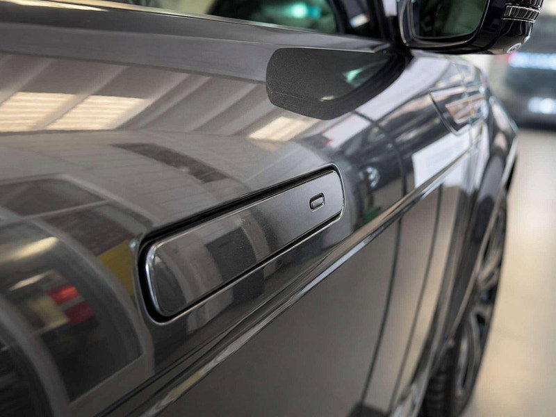 Land Rover Range Rover Evoque 1.5 P300e 12.2kWh R-Dynamic HSE Auto 4WD Euro 6 (s/s) 5dr 5dr Automatic 2026