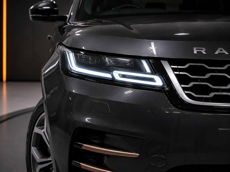 Land Rover Range Rover Evoque 1.5 P300e 12.2kWh R-Dynamic HSE Auto 4WD Euro 6 (s/s) 5dr 5dr Automatic 2026