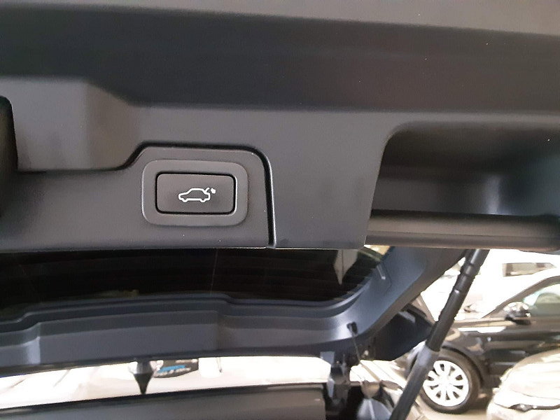 Land Rover Range Rover Evoque 2.0 TD4 SE Tech Auto 4WD Euro 6 (s/s) 5dr 5dr Automatic 2026