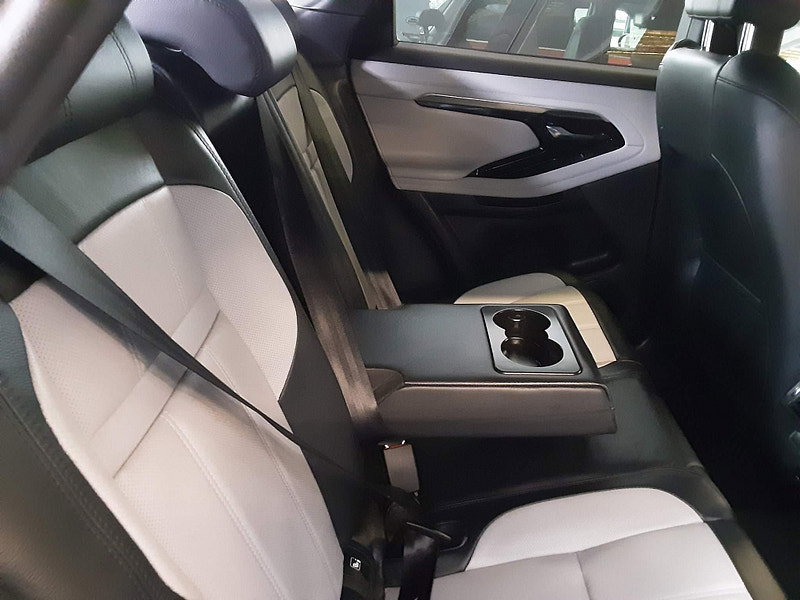 Land Rover Range Rover Evoque 2.0 D200 MHEV R-Dynamic SE Auto 4WD Euro 6 (s/s) 5dr 5dr Automatic 2026