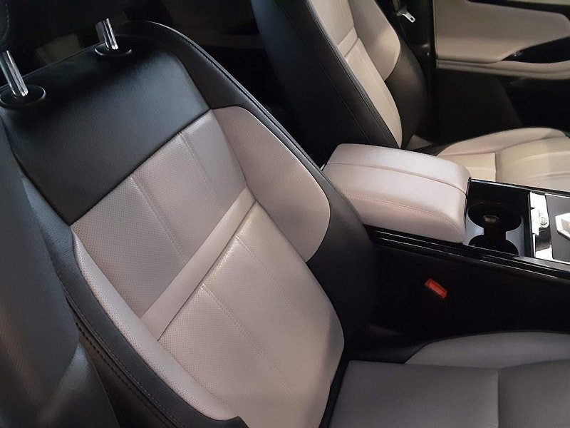 Land Rover Range Rover Evoque 2.0 D200 MHEV R-Dynamic SE Auto 4WD Euro 6 (s/s) 5dr 5dr Automatic 2026