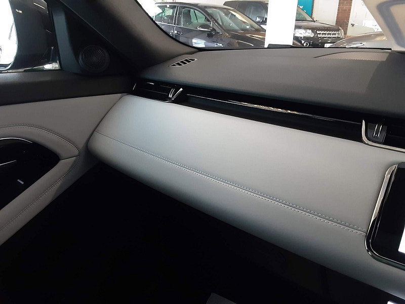Land Rover Range Rover Evoque 2.0 D200 MHEV R-Dynamic SE Auto 4WD Euro 6 (s/s) 5dr 5dr Automatic 2026