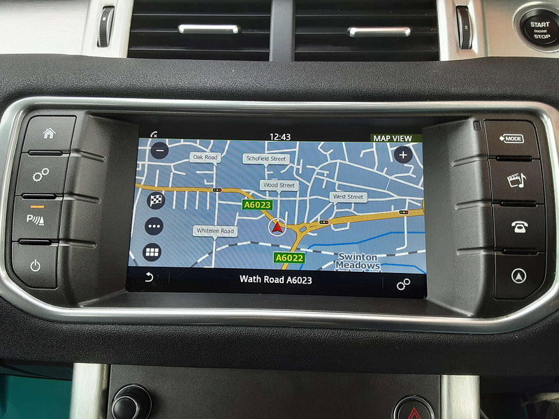 Land Rover Range Rover Evoque 2.0 Range Rover Evoque SE Tech TD4 Auto 4WD 5dr 5dr Automatic 2026