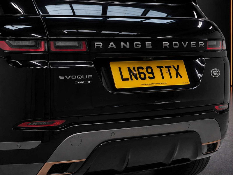 Land Rover Range Rover Evoque 2.0 Range Rover Evoque R-Dynamic S D Auto 4WD 5dr 5dr Automatic 2026