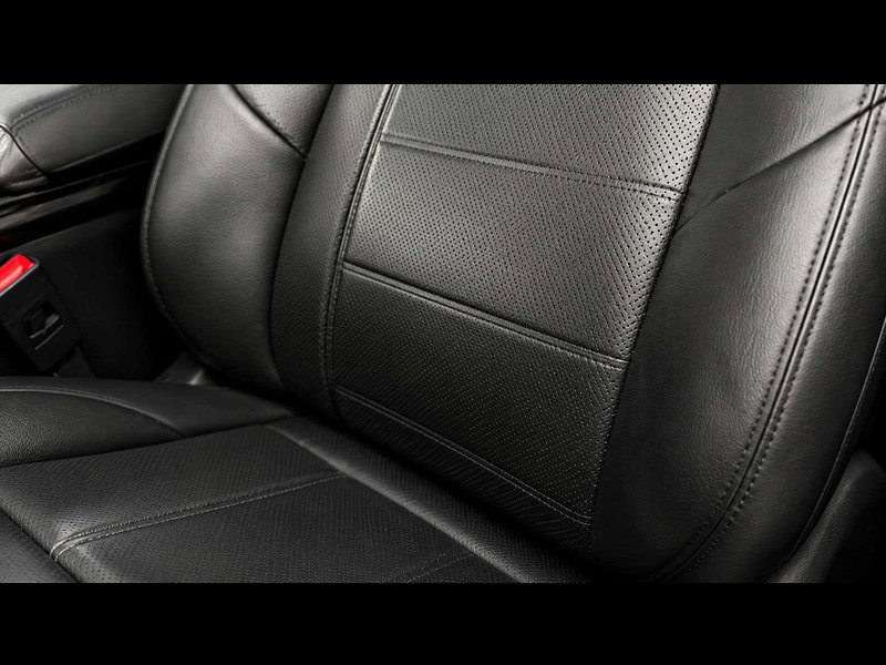 Land Rover Range Rover Evoque 2.0 Range Rover Evoque R-Dynamic SE D Auto 4WD 5dr 5dr Automatic 2026