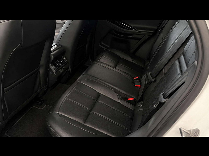 Land Rover Range Rover Evoque 2.0 Range Rover Evoque R-Dynamic SE D Auto 4WD 5dr 5dr Automatic 2026