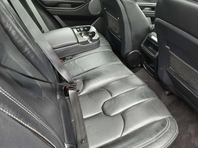 Land Rover Range Rover Evoque 2.2 Range Rover Evoque Dynamic SD4 Auto 4WD 5dr 5dr Automatic 2026