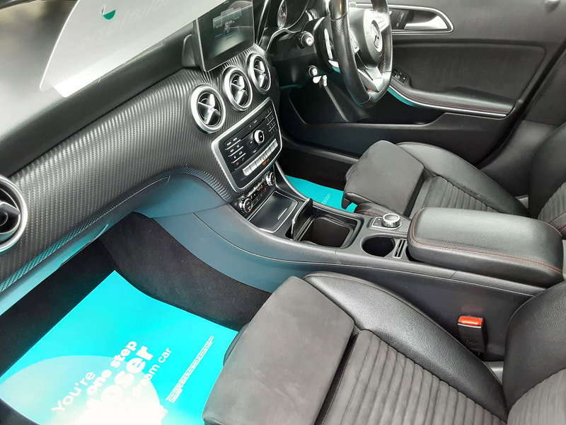 Mercedes-Benz A Class 1.5 A180d AMG Line (Premium Plus) 7G-DCT Euro 6 (s/s) 5dr 5dr Automatic 2026