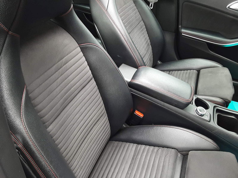 Mercedes-Benz A Class 1.5 A180d AMG Line (Premium Plus) 7G-DCT Euro 6 (s/s) 5dr 5dr Automatic 2026
