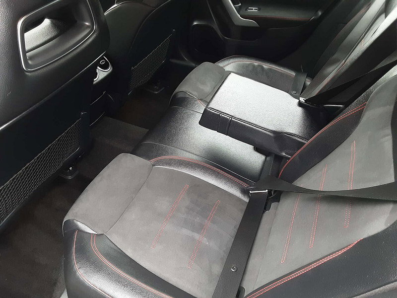 Mercedes-Benz A-CLASS 2.0 A 200 D AMG Line Premium Auto 5dr 5dr Automatic 2026