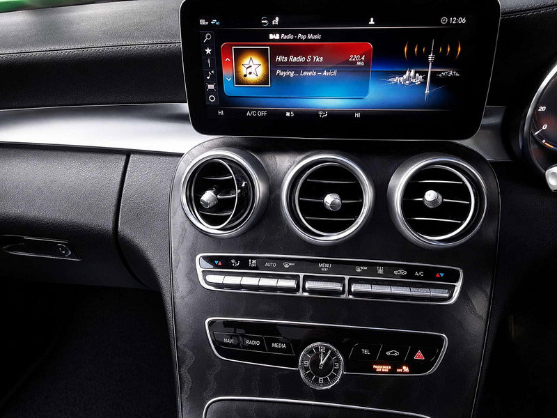 Mercedes-Benz C-Class 2.0 C 300 AMG Line Night Edition Premium+ de Auto 5dr 5dr Automatic 2026