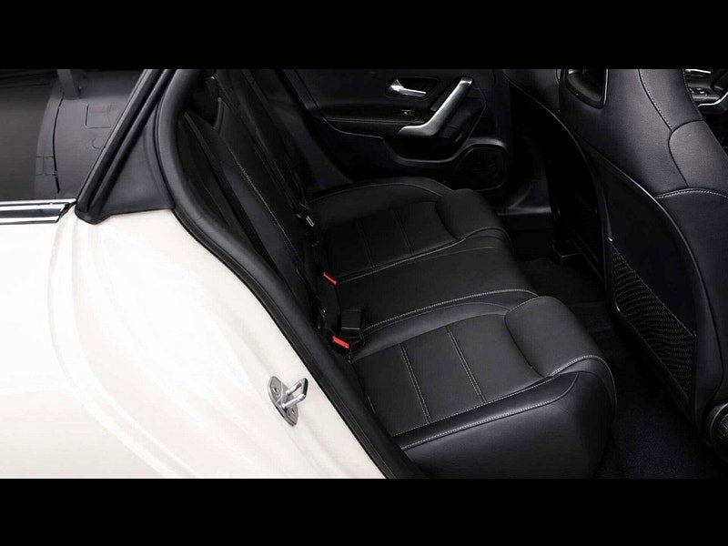 Mercedes-Benz CLA 1.3 CLA 250 AMG Line Premium Plus Night Edition E Auto 5dr 5dr Automatic 2026