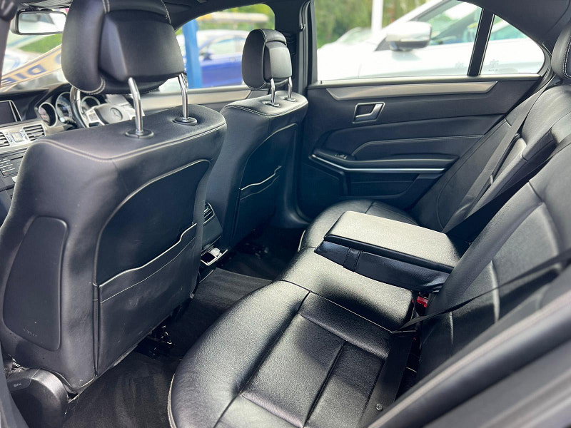 Mercedes-Benz E Class 3.0 E350 V6 BlueTEC AMG Night Edition G-Tronic+ Euro 6 (s/s) 4dr 4dr Automatic 2026