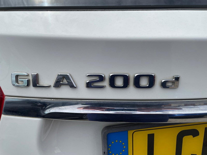 Mercedes-Benz GLA Class 2.1 GLA200d AMG Line (Premium) 7G-DCT 4MATIC Euro 6 (s/s) 5dr 5dr Automatic 2026