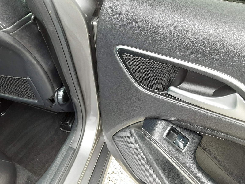Mercedes-Benz GLA Class 2.1 GLA200d Sport (Premium) Euro 6 (s/s) 5dr 5dr Manual 2026