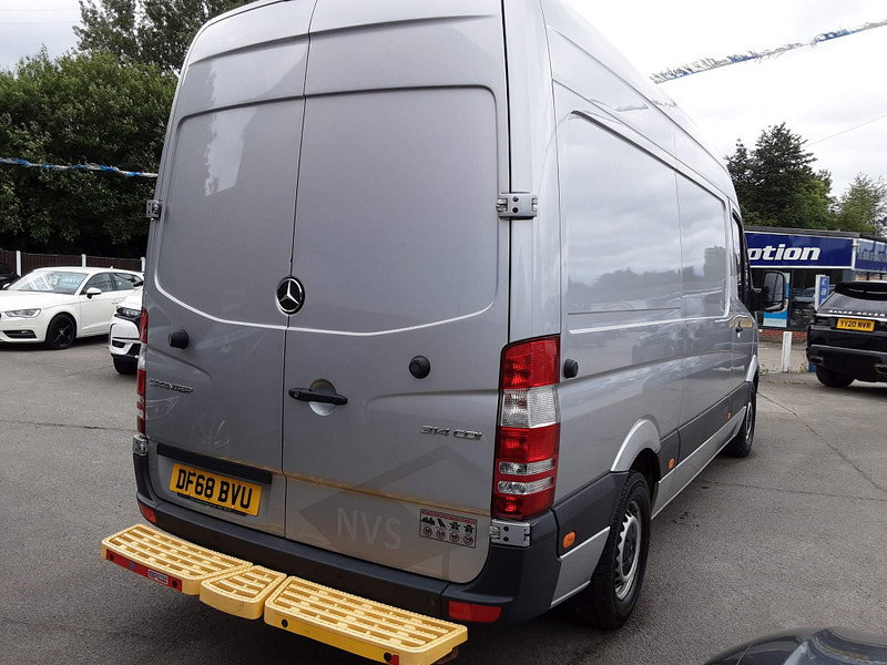 Mercedes-Benz Sprinter 2.1 314 CDi RWD L2 5dr 5dr Manual 2026