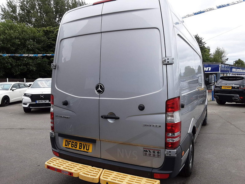 Mercedes-Benz Sprinter 2.1 314 CDi RWD L2 5dr 5dr Manual 2026