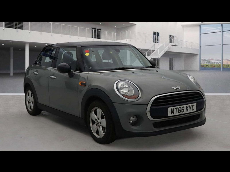 MINI Hatch 1.5 Cooper 5dr 5dr Manual 2026