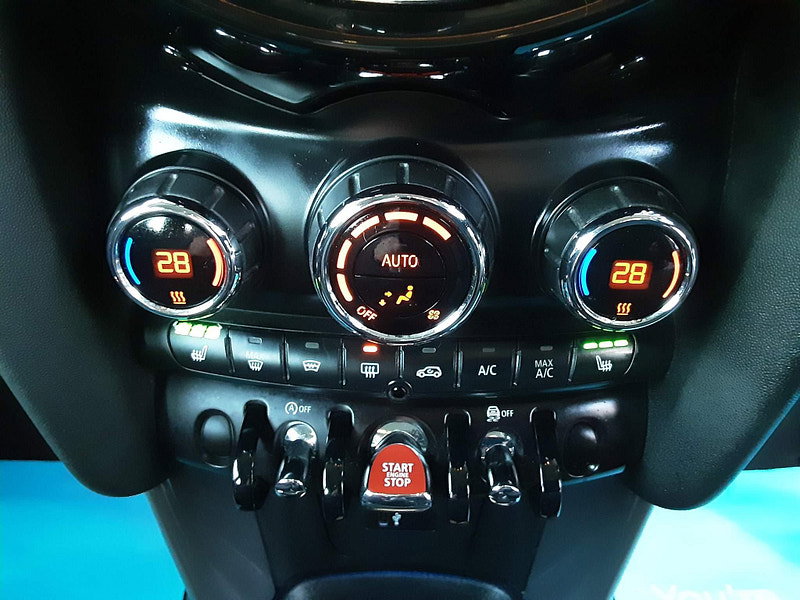 MINI Hatch 1.5 Cooper Classic Euro 6 (s/s) 5dr 5dr Manual 2026