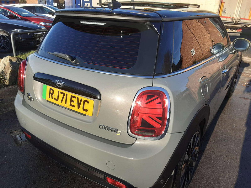MINI Hatch Cooper S Electric Level 3 3dr 3dr Automatic 2026