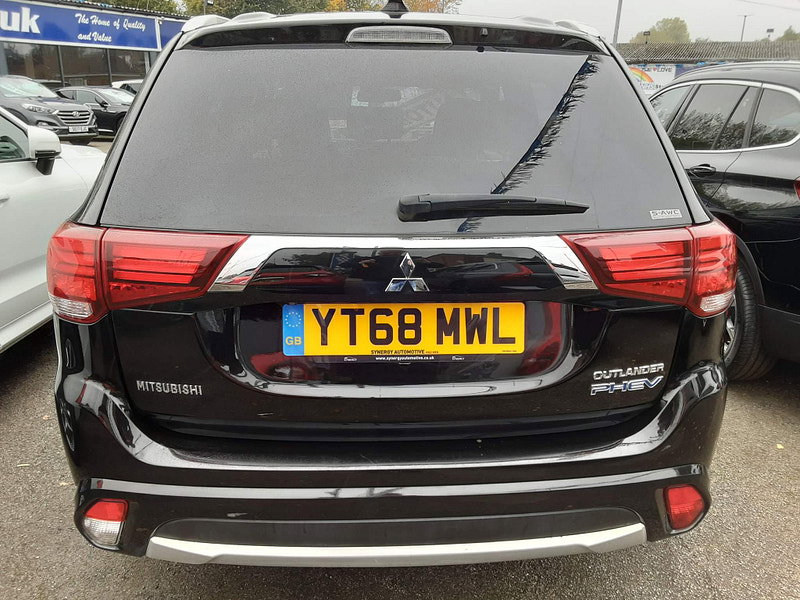 Mitsubishi Outlander 2.0h 12kWh 4h CVT 4WD Euro 6 (s/s) 5dr 5dr Automatic 2026