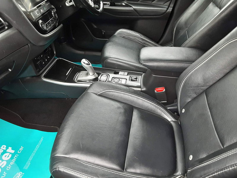 Mitsubishi Outlander 2.0h 12kWh 4h CVT 4WD Euro 6 (s/s) 5dr 5dr Automatic 2026