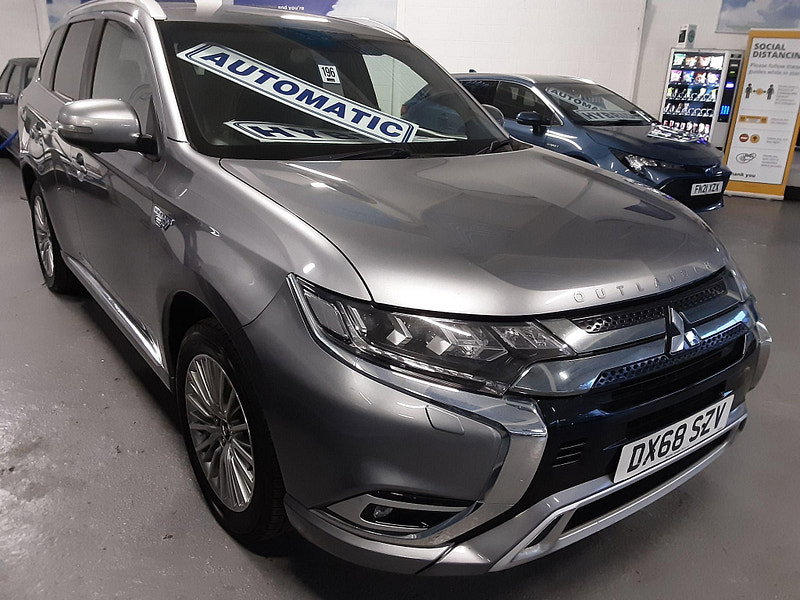 Mitsubishi Outlander 2.4h TwinMotor 13.8kWh 5h CVT 4WD Euro 6 (s/s) 5dr 5dr Automatic 2026