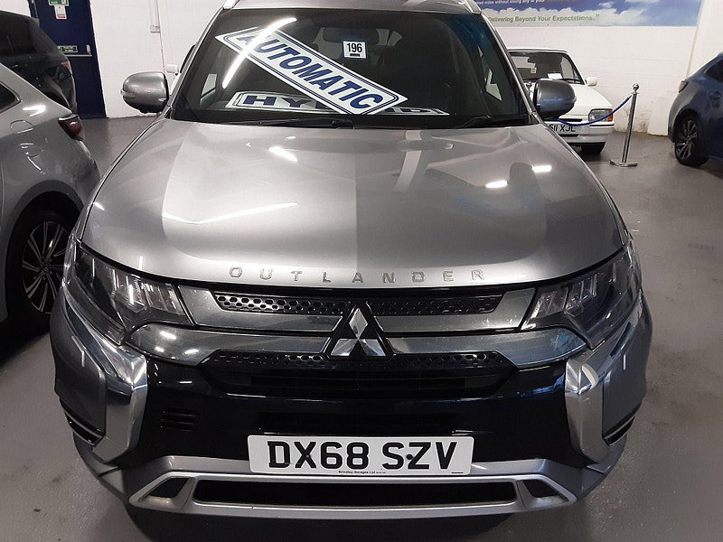 Mitsubishi Outlander 2.4h TwinMotor 13.8kWh 5h CVT 4WD Euro 6 (s/s) 5dr 5dr Automatic 2026