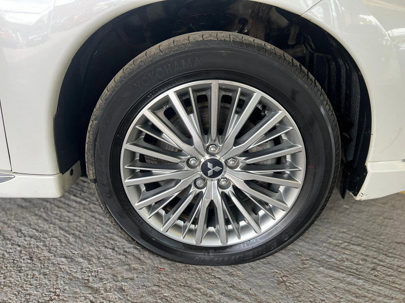 Mitsubishi Outlander 2.4h TwinMotor 13.8kWh Dynamic CVT 4WD Euro 6 (s/s) 5dr 5dr Automatic 2026