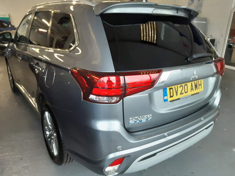 Mitsubishi Outlander 2.4h TwinMotor 13.8kWh Dynamic Safety CVT 4WD Euro 6 (s/s) 5dr 5dr Automatic 2026