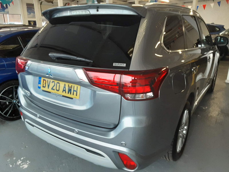 Mitsubishi Outlander 2.4h TwinMotor 13.8kWh Dynamic Safety CVT 4WD Euro 6 (s/s) 5dr 5dr Automatic 2026