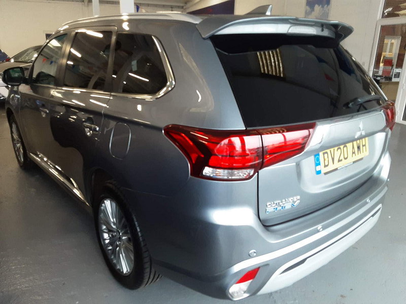 Mitsubishi Outlander 2.4h TwinMotor 13.8kWh Dynamic Safety CVT 4WD Euro 6 (s/s) 5dr 5dr Automatic 2026