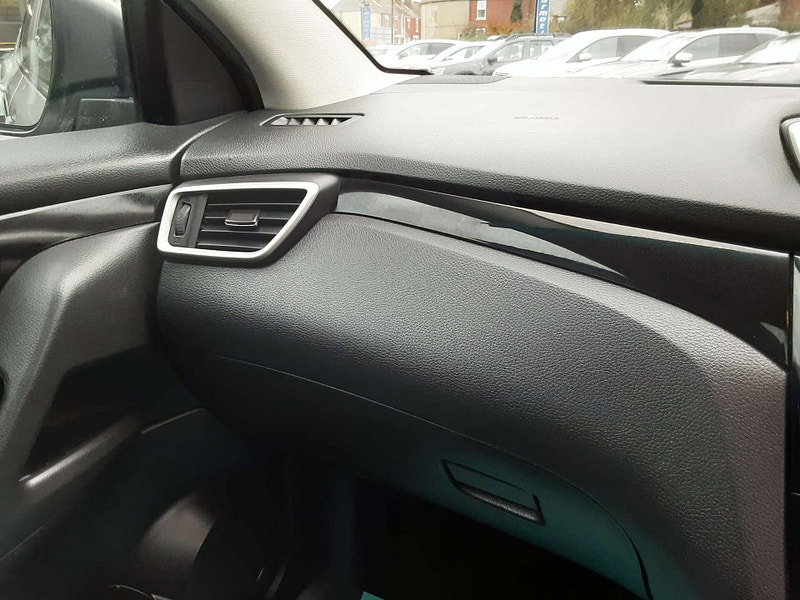 Nissan Qashqai 1.5 Qashqai N-Connecta dCi 5dr 5dr Manual 2026