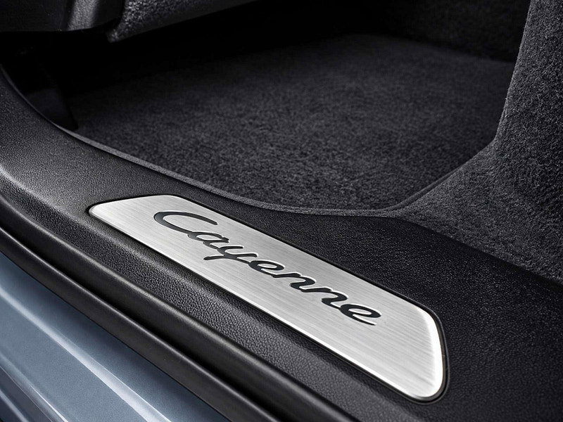 Porsche Cayenne 3.0 Cayenne V6 Platinum Edition E-Hybrid A 4WD 5dr 5dr Automatic 2026