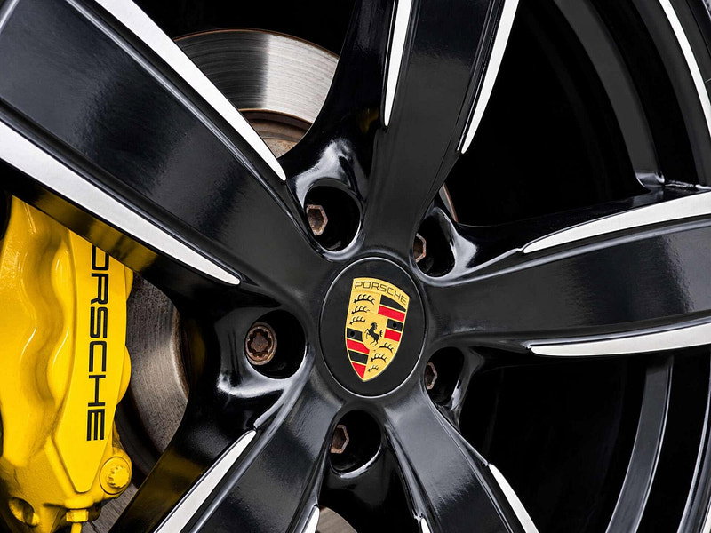 Porsche Cayenne 3.0 Cayenne V6 Platinum Edition E-Hybrid A 4WD 5dr 5dr Automatic 2026